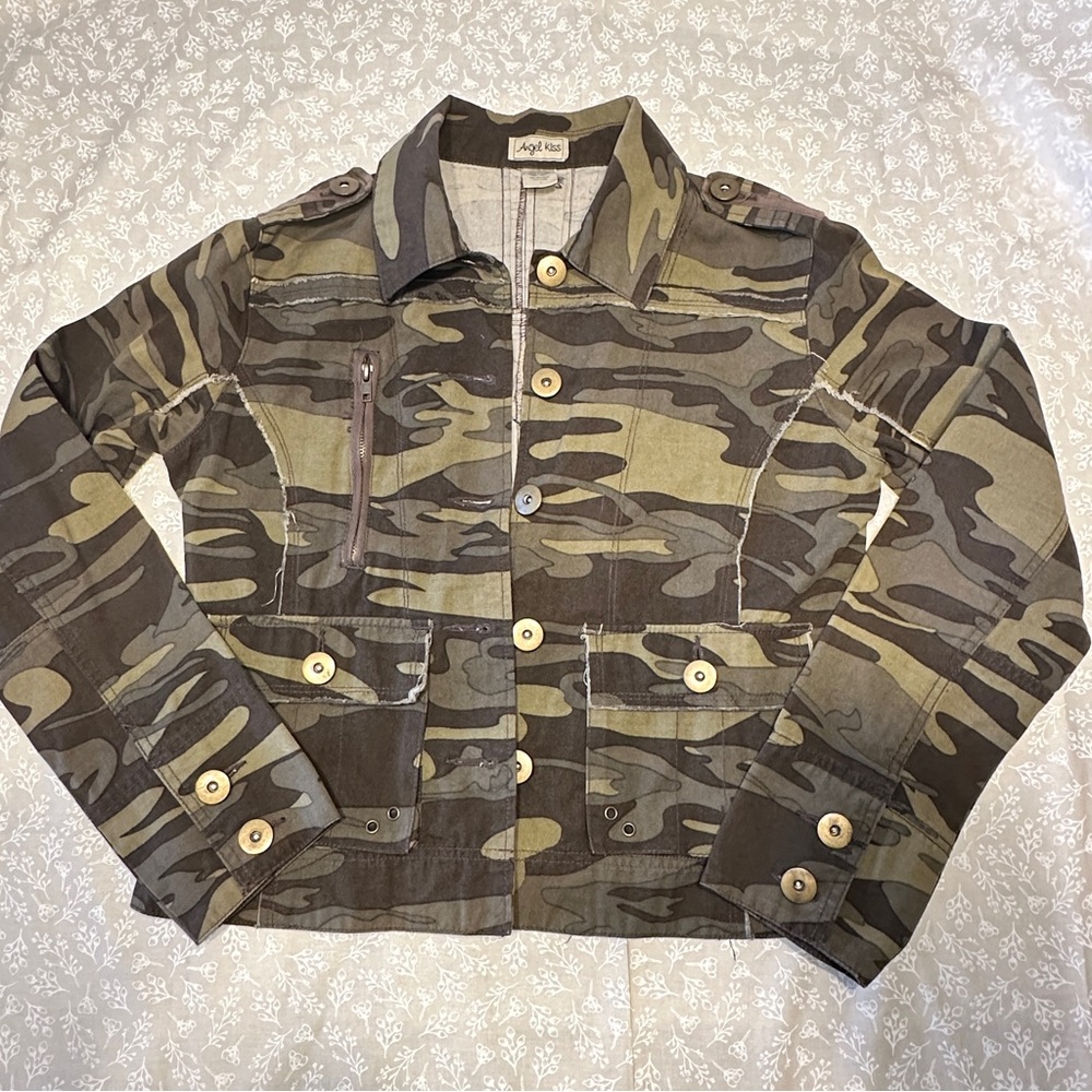 NWOT - Angel Kiss Camo Jean Jacket w/ Embroidered Back - Picture 3 of 4